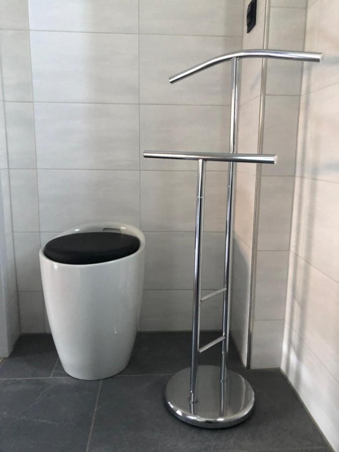 Body Kult Loft - Modernes Appartement Mit 2 Separaten Schlafzimmern Zwickau Eksteriør bilde
