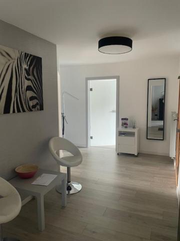 Body Kult Loft - Modernes Appartement Mit 2 Separaten Schlafzimmern Zwickau Eksteriør bilde